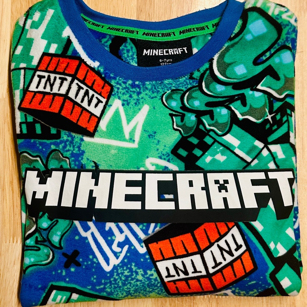 Fleece Minecraft Print Pajama Set with Green & Blue TNT Graphic Age 6-7